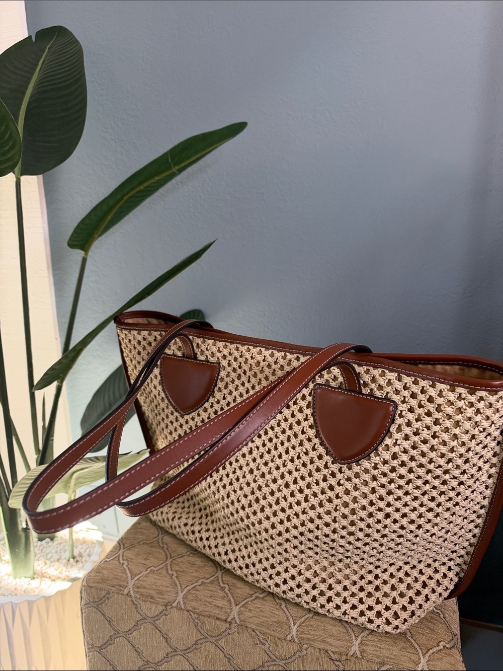 Marc Jacobs Woven Tote Bag with Brown Leather Trim - Picture 6 of 7